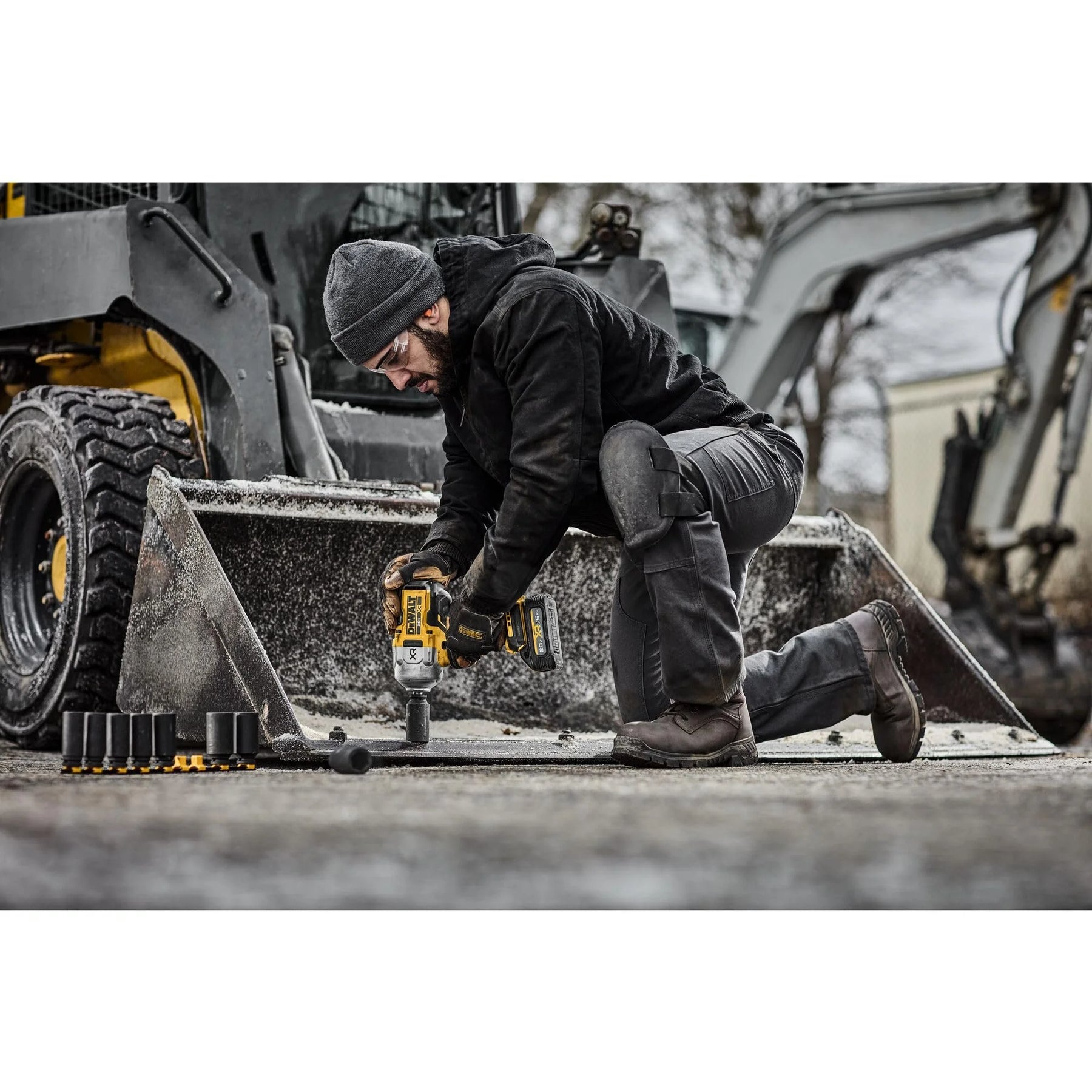 DEWALT 20V MAX XR Brushless Cordless 3/4 In. High Torque Impact Wrench with Hog Ring Anvil Tool Only - Product image 9