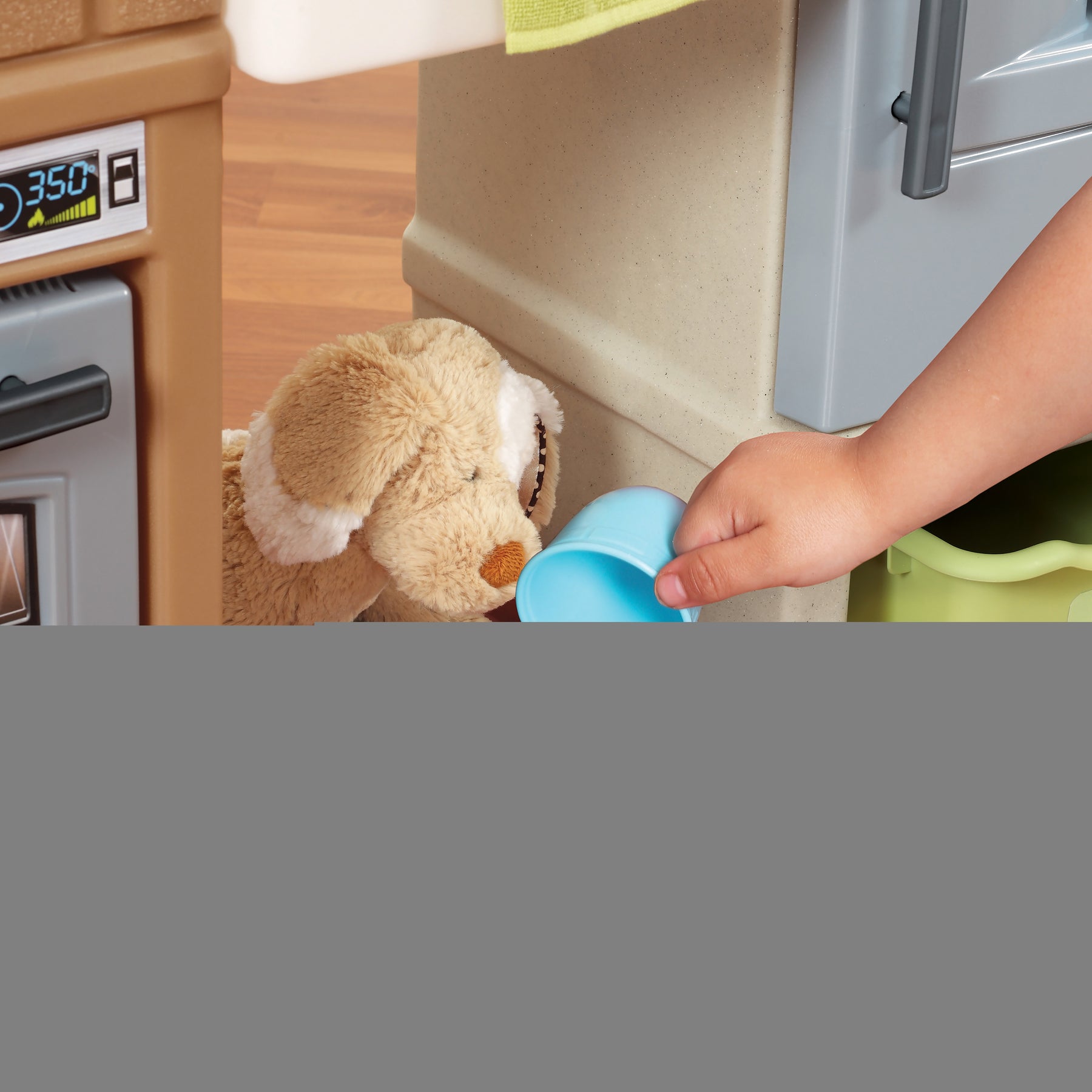 Step2 Heart of the Home Brown Toddler Play Kitchen Set - Product image 6